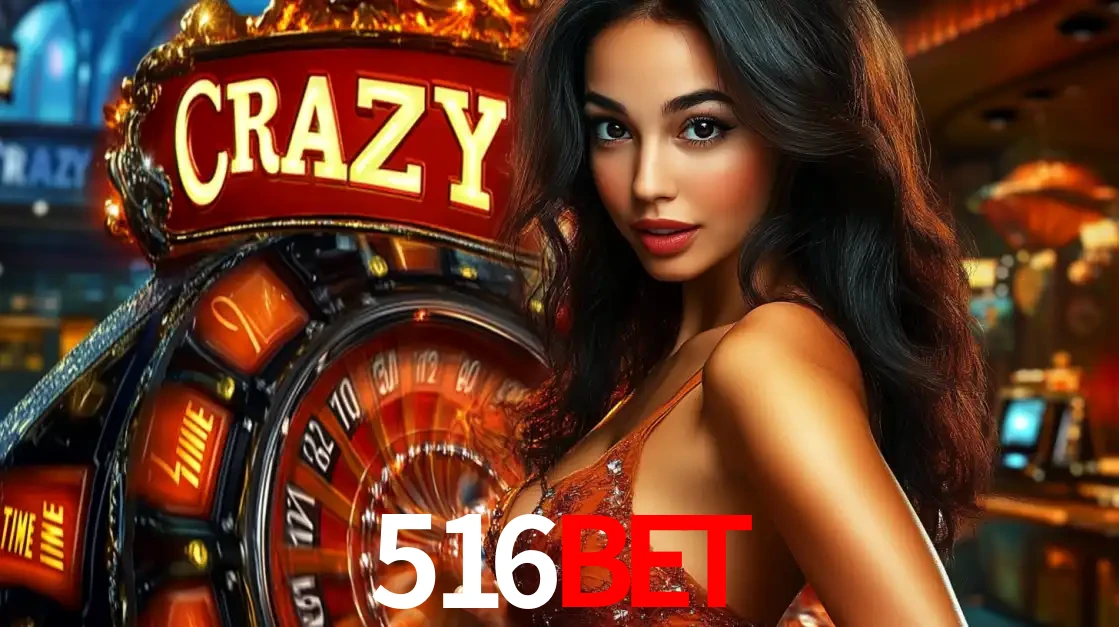 Mulher glamourosa olhando para a câmera com a roda vermelha do Crazy Time ao fundo em um ambiente de cassino, destacando a emoção dos jogos ao vivo no 516BET.